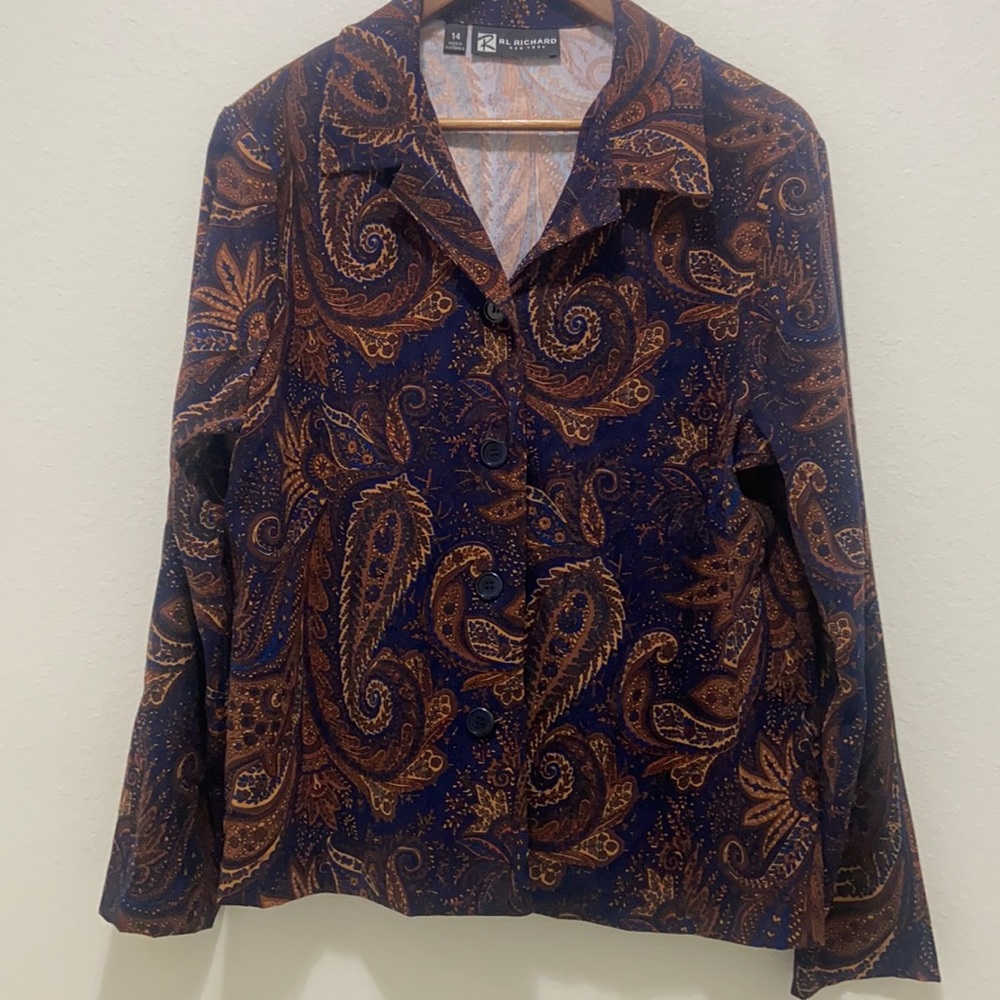 Women’s size 14 bottom down paisley print blouse